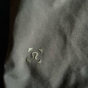 MENS-BLACK-LULU LEMON SHORTS